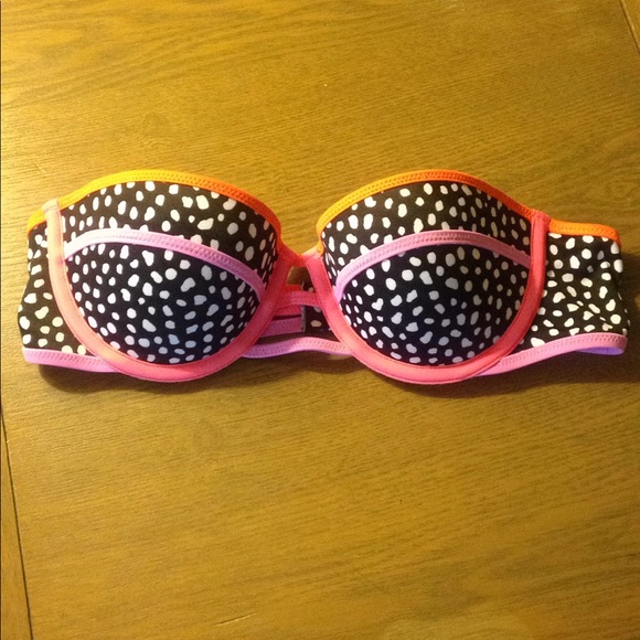 New! Victoria's Secret bikini 'the flirt' bandeau - Picture 1 of 4